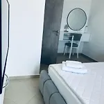 Mane * Sarandë