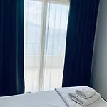 Hotel Mane *