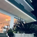 Mane Hotel