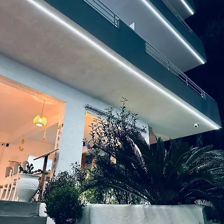 Mane Hotel