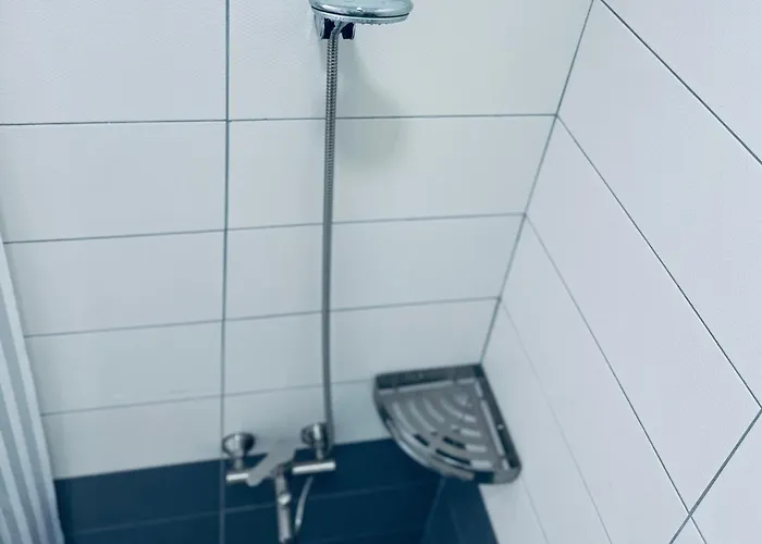 Mane מלון סרנדה