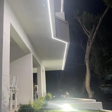 Mane * Σαράντα